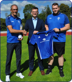 V.l.: Rolf Eckert (sportl. Leiter), Anton Balke, Kai Kindermann (Trainer + Spielausschuß)