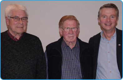 (v.l.) Manfred Wolf (50 Jahre), Kurt "Kuli" Furwängler (70 Jahre), Frank Krämer (50 Jahre + Ehrenmitgliedschaft)